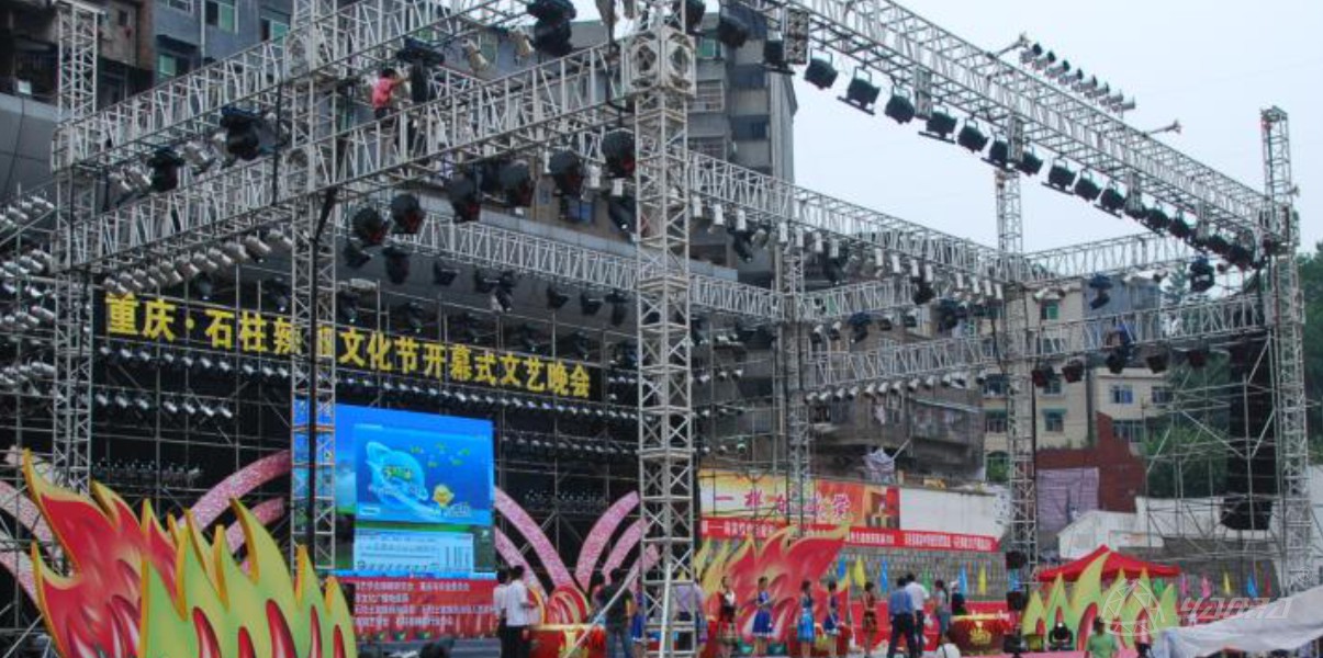 舞臺(tái)桁架工程圖片 